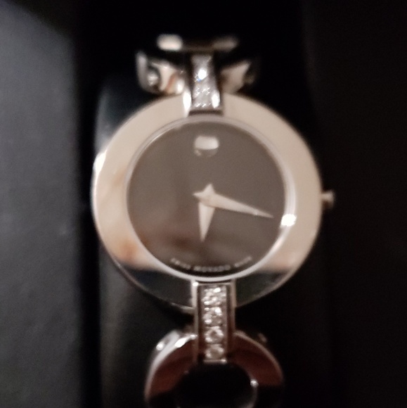 Beautiful Watch - Picture 4 of 7